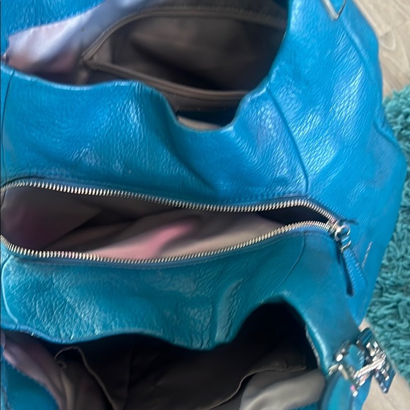 Coach Teal Leather Hobo Bag with Supple Texture - Picture 3 of 10